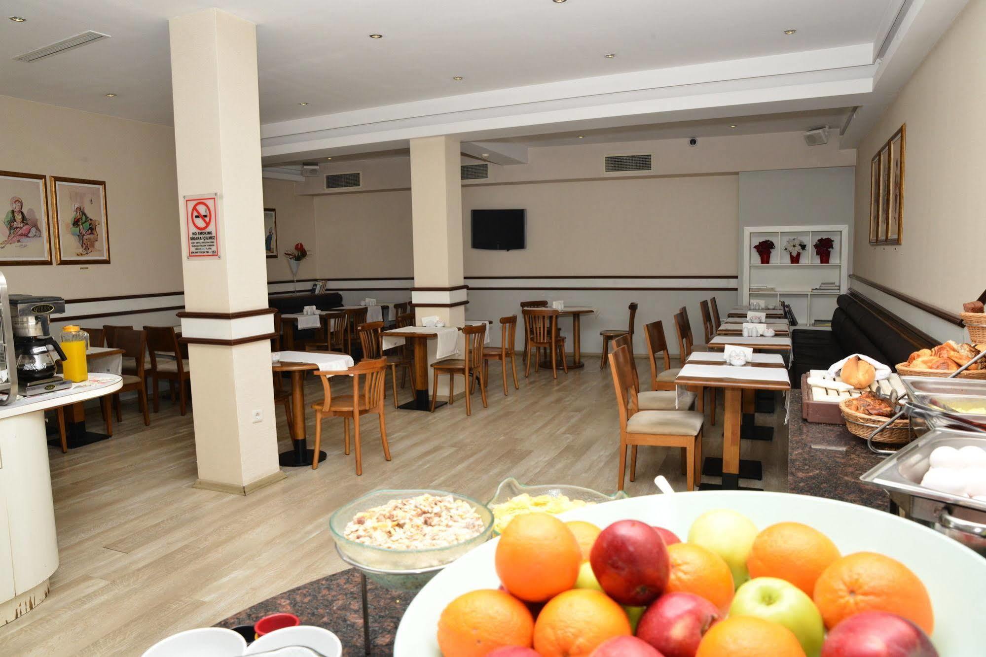 Ilkay Hotel Istambul Exterior foto